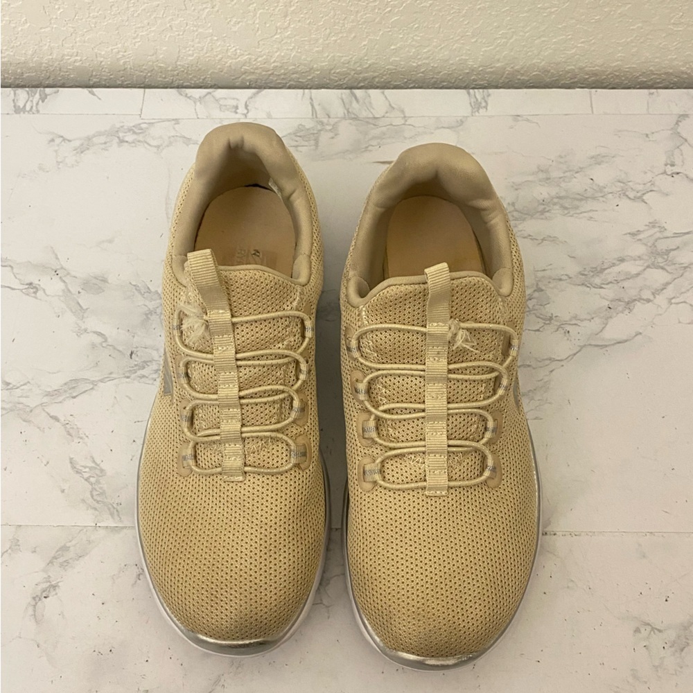 Avia Memory Foam Slip On Shoes Womens 8 Casual Walking Comfort WXTJF21 Tan​​​​